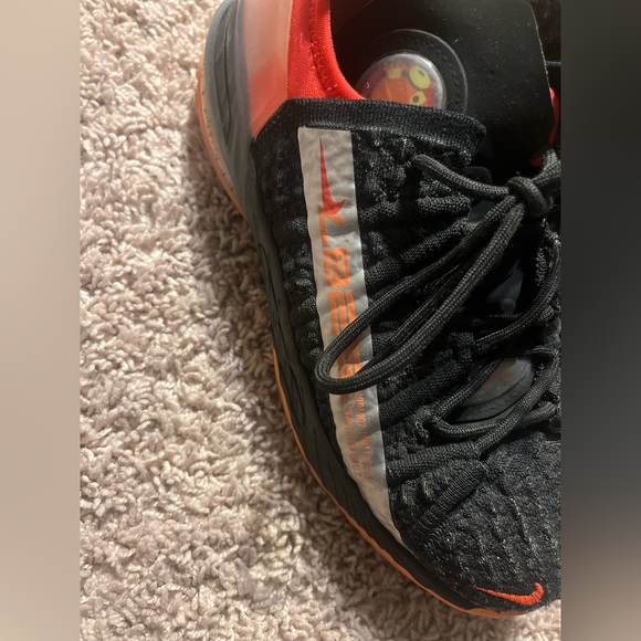 Kids lebrons 18 - Picture 2 of 8